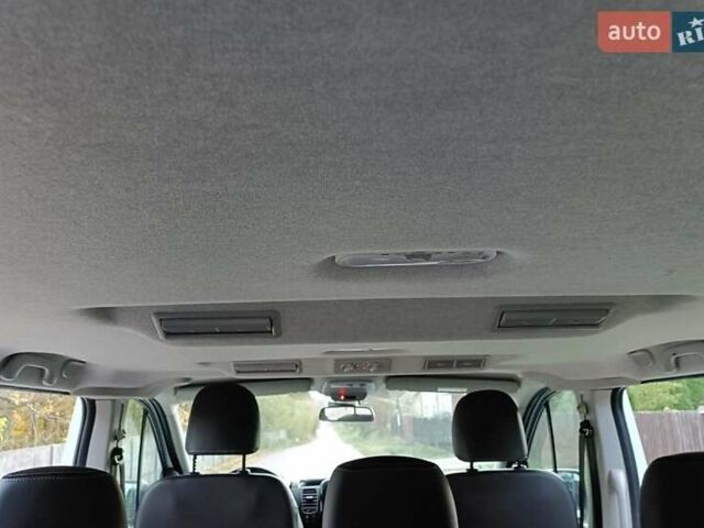 Белый Опель Виваро, объемом двигателя 1.6 л и пробегом 136 тыс. км за 12500 $, фото 17 на Automoto.ua