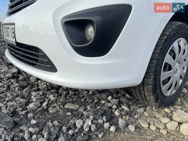 Белый Опель Виваро, объемом двигателя 1.6 л и пробегом 266 тыс. км за 12999 $, фото 14 на Automoto.ua