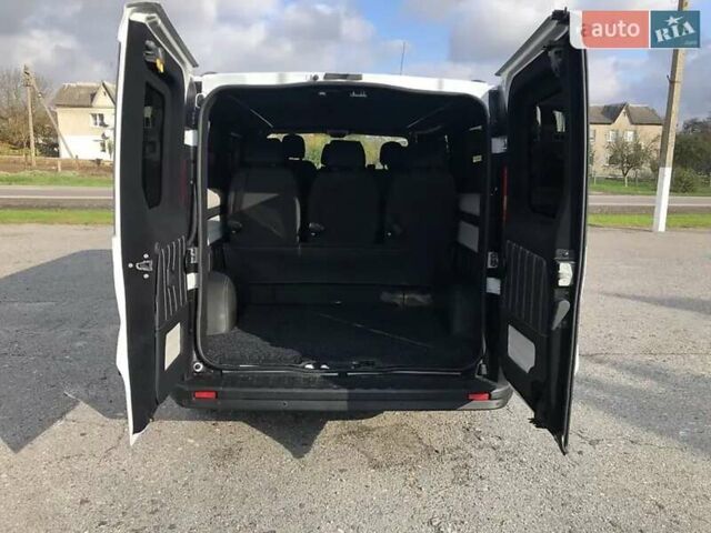 Белый Опель Виваро, объемом двигателя 1.6 л и пробегом 122 тыс. км за 16300 $, фото 19 на Automoto.ua