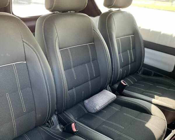 Белый Опель Виваро, объемом двигателя 1.6 л и пробегом 122 тыс. км за 16300 $, фото 3 на Automoto.ua