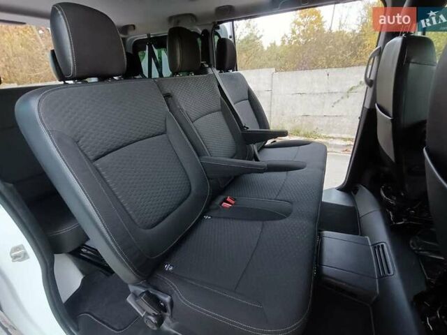 Белый Опель Виваро, объемом двигателя 1.6 л и пробегом 136 тыс. км за 12500 $, фото 15 на Automoto.ua