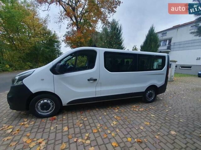 Белый Опель Виваро, объемом двигателя 1.6 л и пробегом 167 тыс. км за 13000 $, фото 4 на Automoto.ua