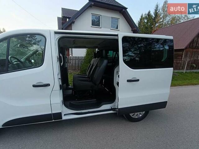 Белый Опель Виваро, объемом двигателя 1.6 л и пробегом 136 тыс. км за 12500 $, фото 19 на Automoto.ua