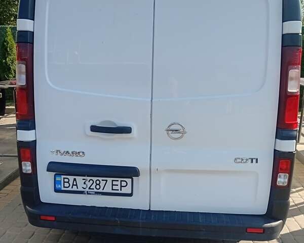 Білий Опель Віваро, об'ємом двигуна 1.6 л та пробігом 232 тис. км за 9500 $, фото 1 на Automoto.ua