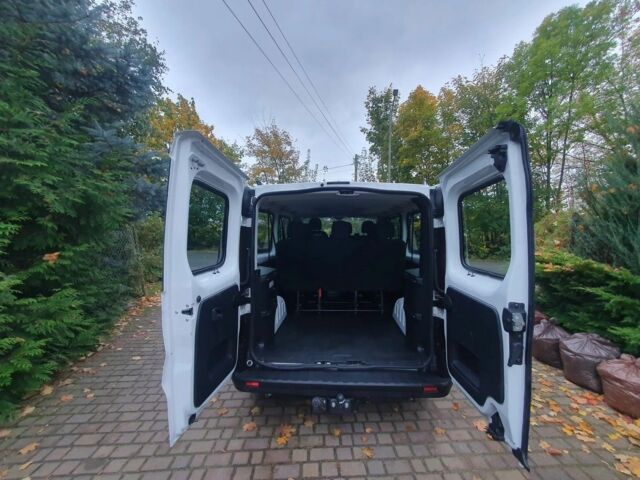 Белый Опель Виваро, объемом двигателя 1.6 л и пробегом 167 тыс. км за 11500 $, фото 7 на Automoto.ua