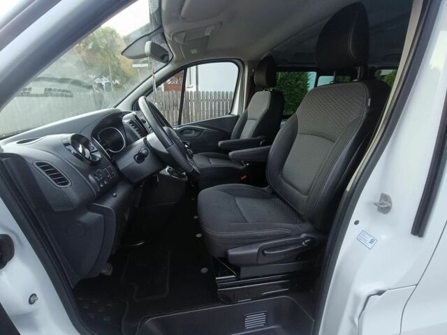 Белый Опель Виваро, объемом двигателя 1.6 л и пробегом 136 тыс. км за 11000 $, фото 12 на Automoto.ua