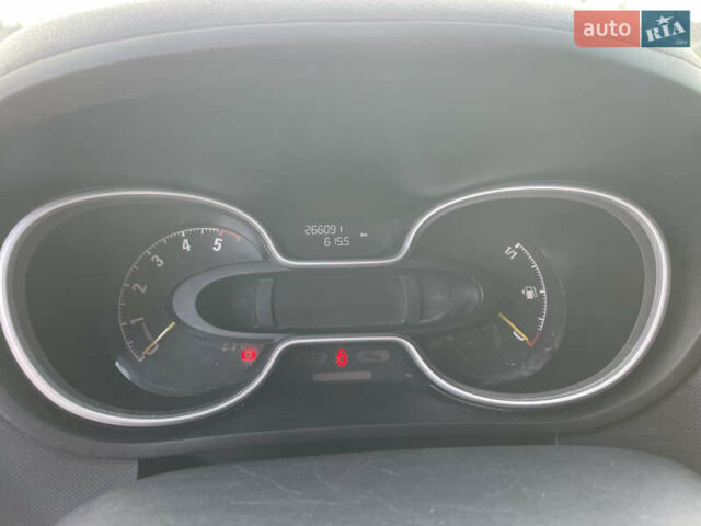 Белый Опель Виваро, объемом двигателя 1.6 л и пробегом 266 тыс. км за 12999 $, фото 27 на Automoto.ua