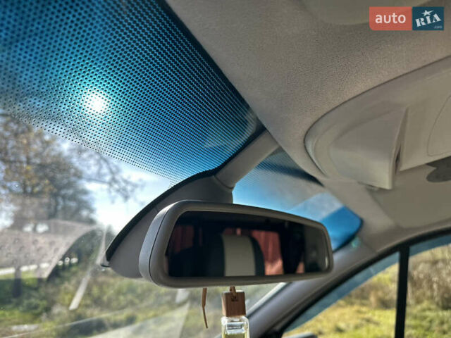 Белый Опель Виваро, объемом двигателя 1.6 л и пробегом 272 тыс. км за 12999 $, фото 32 на Automoto.ua