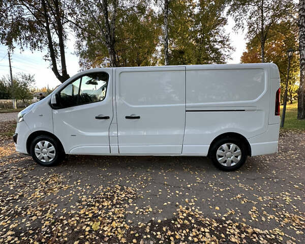 Белый Опель Виваро, объемом двигателя 1.6 л и пробегом 152 тыс. км за 16300 $, фото 8 на Automoto.ua