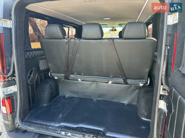 Белый Опель Виваро, объемом двигателя 1.6 л и пробегом 272 тыс. км за 12999 $, фото 25 на Automoto.ua