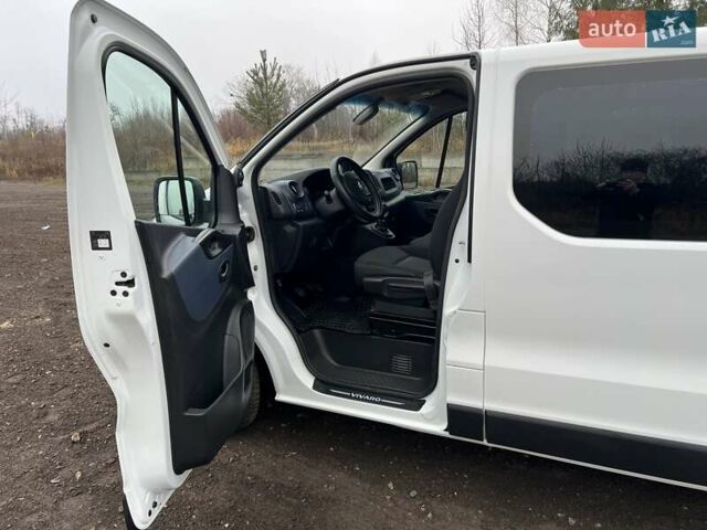 Білий Опель Віваро, об'ємом двигуна 1.6 л та пробігом 211 тис. км за 15800 $, фото 1 на Automoto.ua