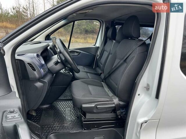 Білий Опель Віваро, об'ємом двигуна 1.6 л та пробігом 211 тис. км за 15800 $, фото 2 на Automoto.ua