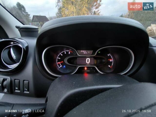 Белый Опель Виваро, объемом двигателя 1.6 л и пробегом 254 тыс. км за 16999 $, фото 10 на Automoto.ua