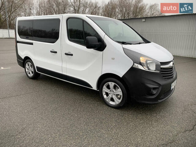 Білий Опель Віваро, об'ємом двигуна 1.6 л та пробігом 183 тис. км за 14900 $, фото 6 на Automoto.ua