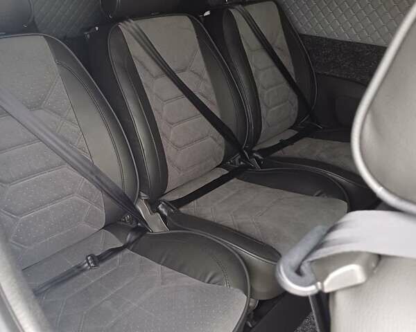 Білий Опель Віваро, об'ємом двигуна 1.6 л та пробігом 293 тис. км за 15300 $, фото 5 на Automoto.ua