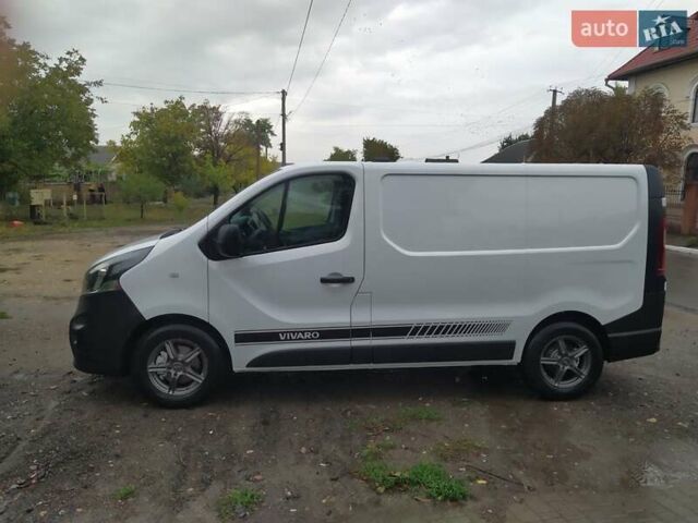 Белый Опель Виваро, объемом двигателя 1.6 л и пробегом 237 тыс. км за 13800 $, фото 3 на Automoto.ua