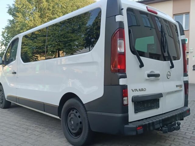 Білий Опель Віваро, об'ємом двигуна 1.6 л та пробігом 247 тис. км за 12850 $, фото 3 на Automoto.ua