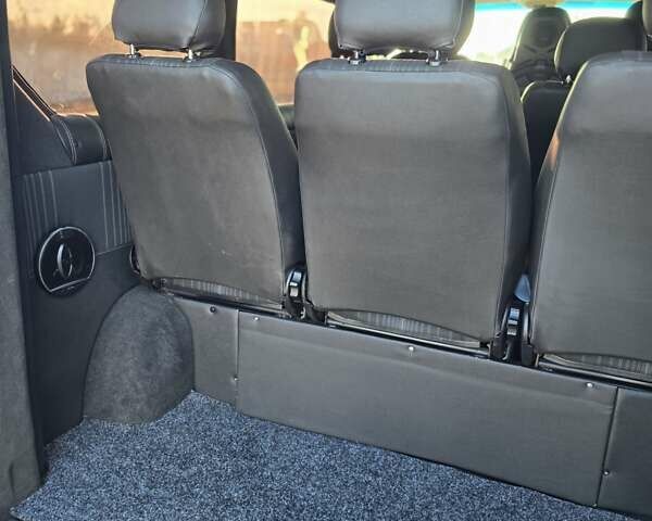 Белый Опель Виваро, объемом двигателя 1.6 л и пробегом 184 тыс. км за 16000 $, фото 12 на Automoto.ua