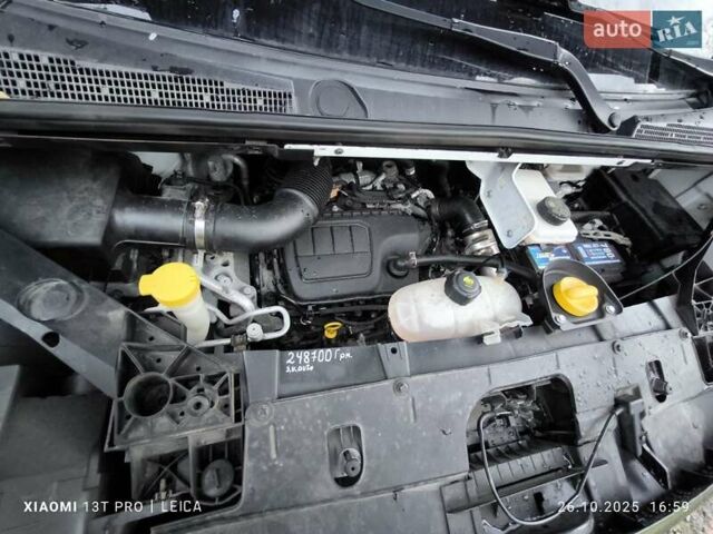 Белый Опель Виваро, объемом двигателя 1.6 л и пробегом 254 тыс. км за 16999 $, фото 14 на Automoto.ua