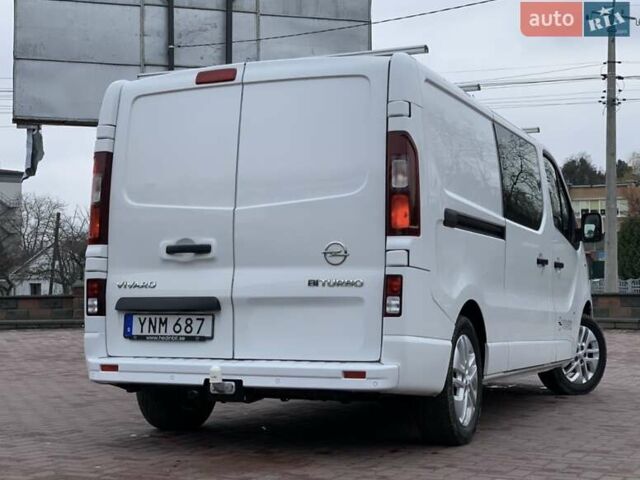 Белый Опель Виваро, объемом двигателя 1.6 л и пробегом 189 тыс. км за 17950 $, фото 15 на Automoto.ua