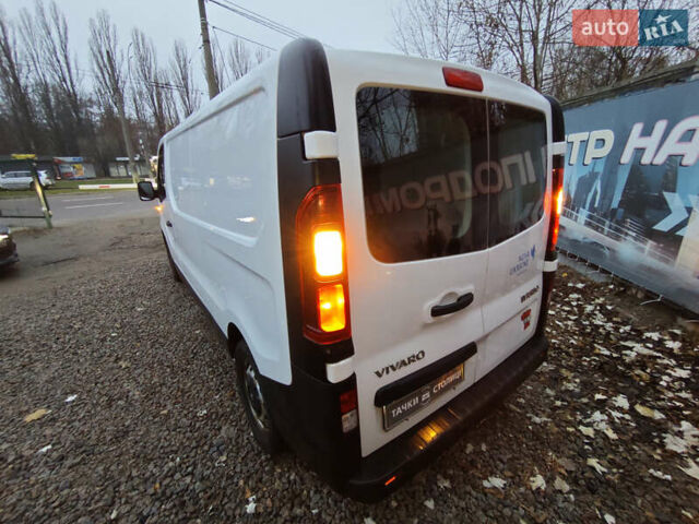 Білий Опель Віваро, об'ємом двигуна 1.6 л та пробігом 248 тис. км за 12000 $, фото 7 на Automoto.ua