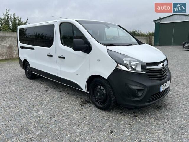 Білий Опель Віваро, об'ємом двигуна 1.6 л та пробігом 209 тис. км за 17500 $, фото 3 на Automoto.ua