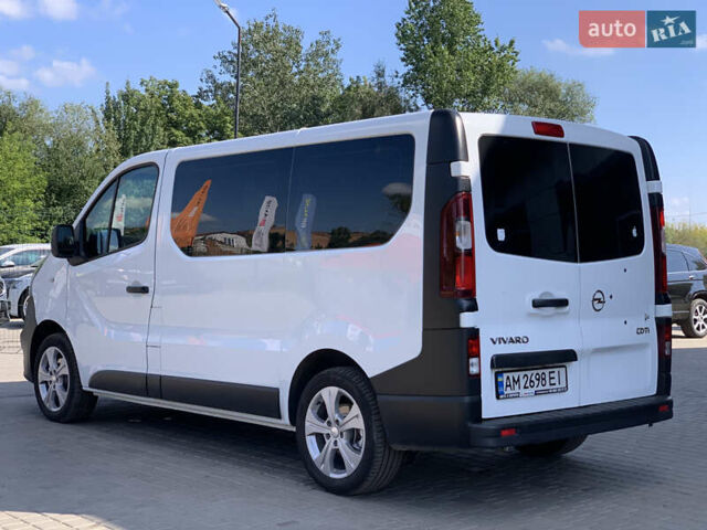 Белый Опель Виваро, объемом двигателя 1.6 л и пробегом 183 тыс. км за 14555 $, фото 16 на Automoto.ua