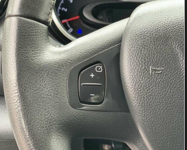 Белый Опель Виваро, объемом двигателя 1.6 л и пробегом 189 тыс. км за 17950 $, фото 26 на Automoto.ua