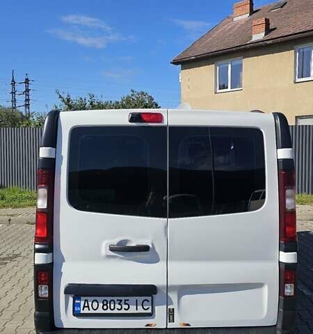 Белый Опель Виваро, объемом двигателя 0 л и пробегом 358 тыс. км за 15550 $, фото 10 на Automoto.ua