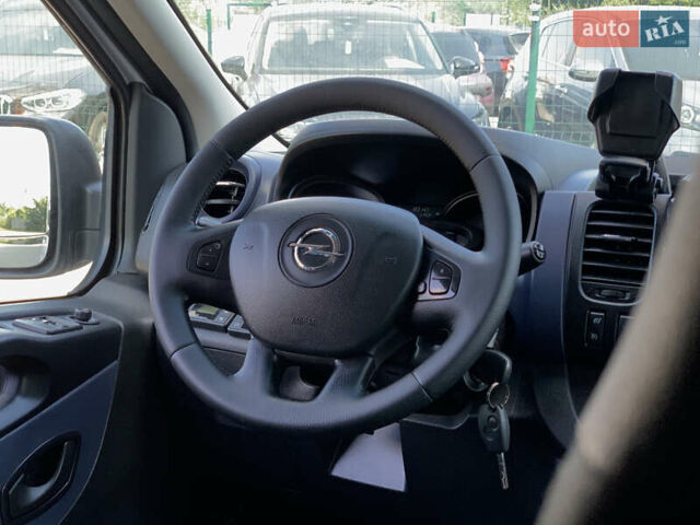 Белый Опель Виваро, объемом двигателя 1.6 л и пробегом 183 тыс. км за 14555 $, фото 48 на Automoto.ua