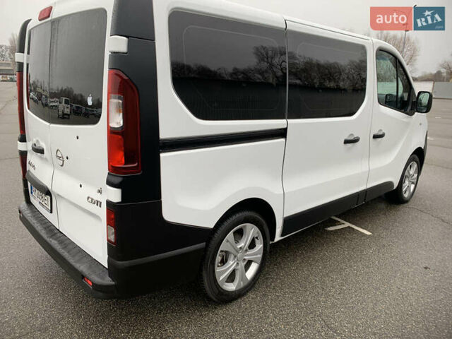 Білий Опель Віваро, об'ємом двигуна 1.6 л та пробігом 183 тис. км за 14900 $, фото 8 на Automoto.ua