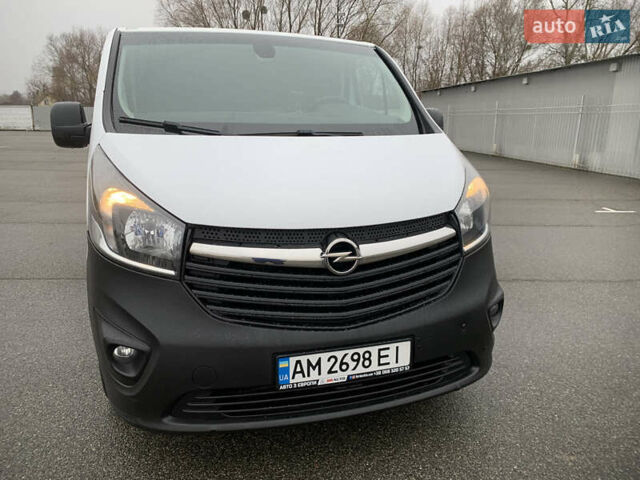 Білий Опель Віваро, об'ємом двигуна 1.6 л та пробігом 183 тис. км за 14900 $, фото 2 на Automoto.ua