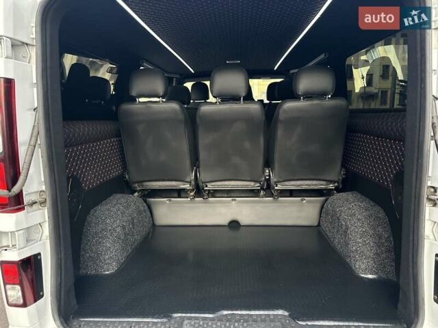 Белый Опель Виваро, объемом двигателя 1.6 л и пробегом 195 тыс. км за 18200 $, фото 12 на Automoto.ua