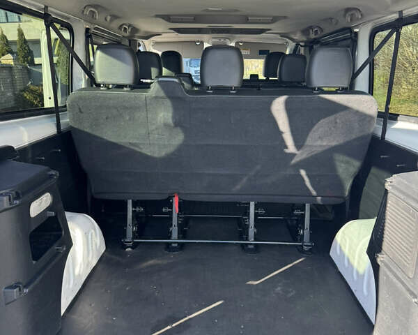 Белый Опель Виваро, объемом двигателя 1.6 л и пробегом 276 тыс. км за 14900 $, фото 17 на Automoto.ua