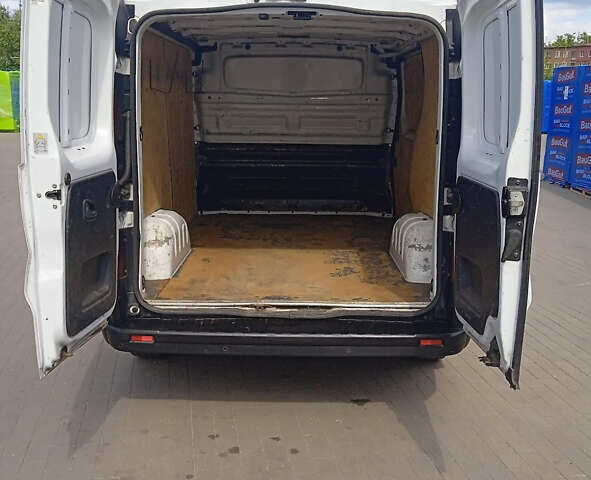 Білий Опель Віваро, об'ємом двигуна 1.6 л та пробігом 254 тис. км за 12000 $, фото 8 на Automoto.ua