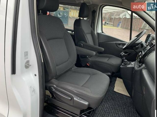 Белый Опель Виваро, объемом двигателя 1.6 л и пробегом 189 тыс. км за 17950 $, фото 30 на Automoto.ua