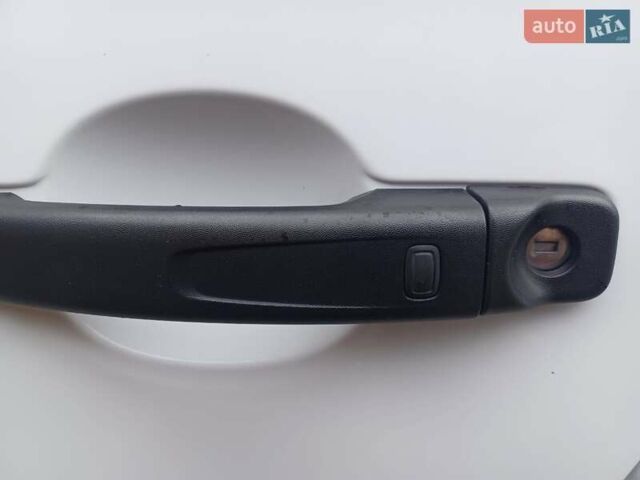 Белый Опель Виваро, объемом двигателя 1.6 л и пробегом 195 тыс. км за 18200 $, фото 14 на Automoto.ua