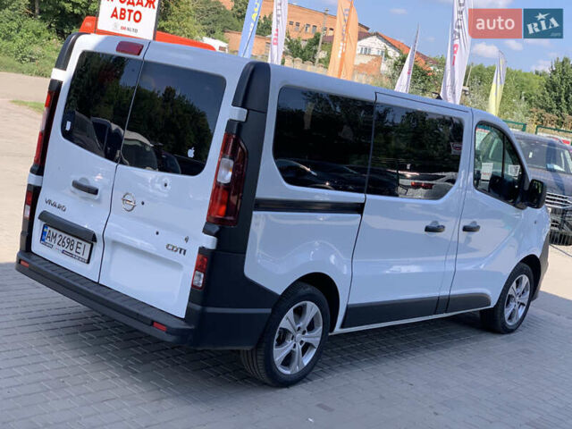 Белый Опель Виваро, объемом двигателя 1.6 л и пробегом 183 тыс. км за 14555 $, фото 14 на Automoto.ua