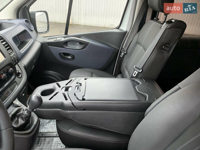 Білий Опель Віваро, об'ємом двигуна 1.6 л та пробігом 183 тис. км за 14900 $, фото 11 на Automoto.ua