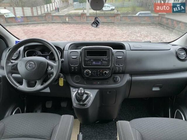 Белый Опель Виваро, объемом двигателя 1.6 л и пробегом 189 тыс. км за 17950 $, фото 21 на Automoto.ua