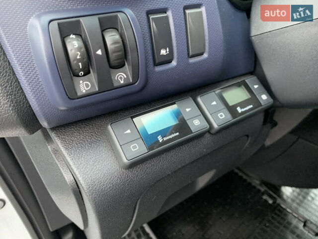 Білий Опель Віваро, об'ємом двигуна 1.6 л та пробігом 183 тис. км за 14900 $, фото 26 на Automoto.ua