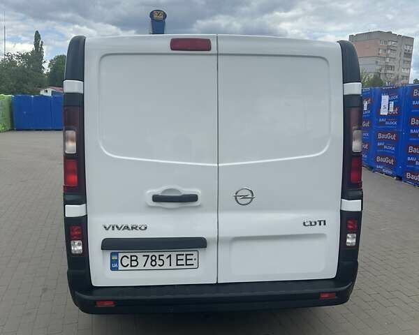Білий Опель Віваро, об'ємом двигуна 1.6 л та пробігом 254 тис. км за 12000 $, фото 6 на Automoto.ua