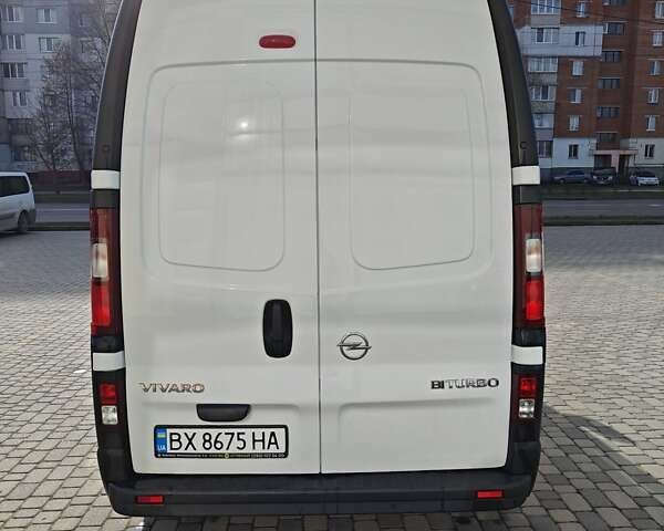 Білий Опель Віваро, об'ємом двигуна 1.6 л та пробігом 125 тис. км за 13950 $, фото 6 на Automoto.ua
