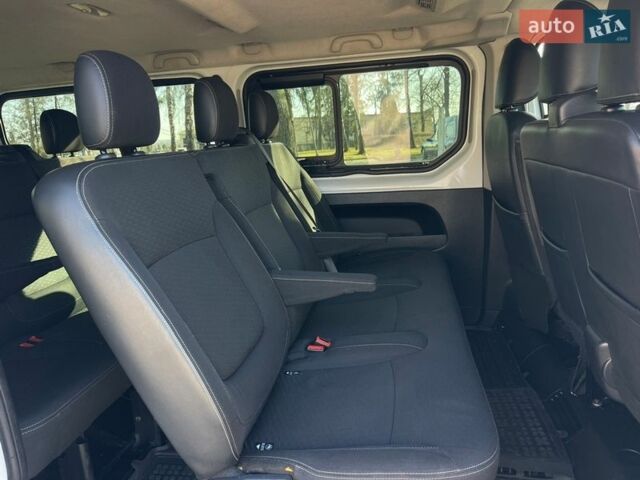 Білий Опель Віваро, об'ємом двигуна 1.6 л та пробігом 278 тис. км за 16500 $, фото 9 на Automoto.ua