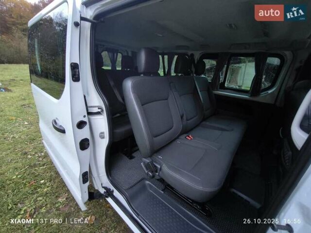 Белый Опель Виваро, объемом двигателя 1.6 л и пробегом 254 тыс. км за 16999 $, фото 11 на Automoto.ua