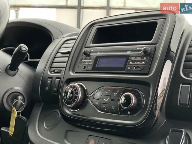 Белый Опель Виваро, объемом двигателя 1.6 л и пробегом 189 тыс. км за 17950 $, фото 20 на Automoto.ua