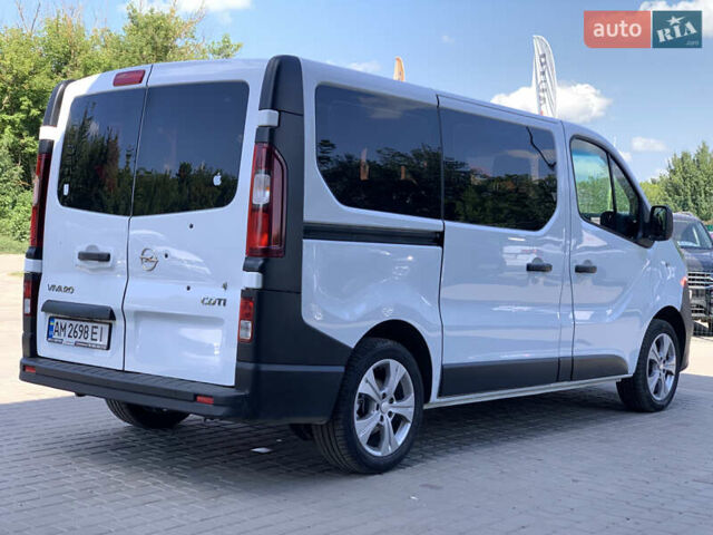 Белый Опель Виваро, объемом двигателя 1.6 л и пробегом 183 тыс. км за 14555 $, фото 12 на Automoto.ua