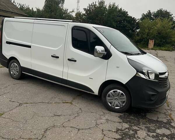 Белый Опель Виваро, объемом двигателя 1.6 л и пробегом 173 тыс. км за 13200 $, фото 8 на Automoto.ua