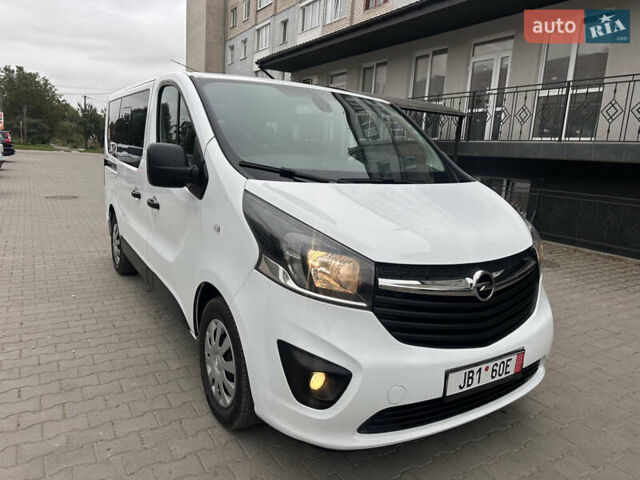 Белый Опель Виваро, объемом двигателя 1.6 л и пробегом 189 тыс. км за 17800 $, фото 11 на Automoto.ua