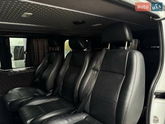 Белый Опель Виваро, объемом двигателя 1.6 л и пробегом 179 тыс. км за 15300 $, фото 31 на Automoto.ua